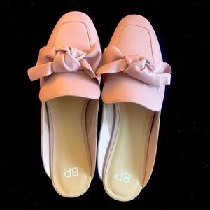 Brand new, BP. MADDY Genuine Leather pale pink/mauve Mule size 9